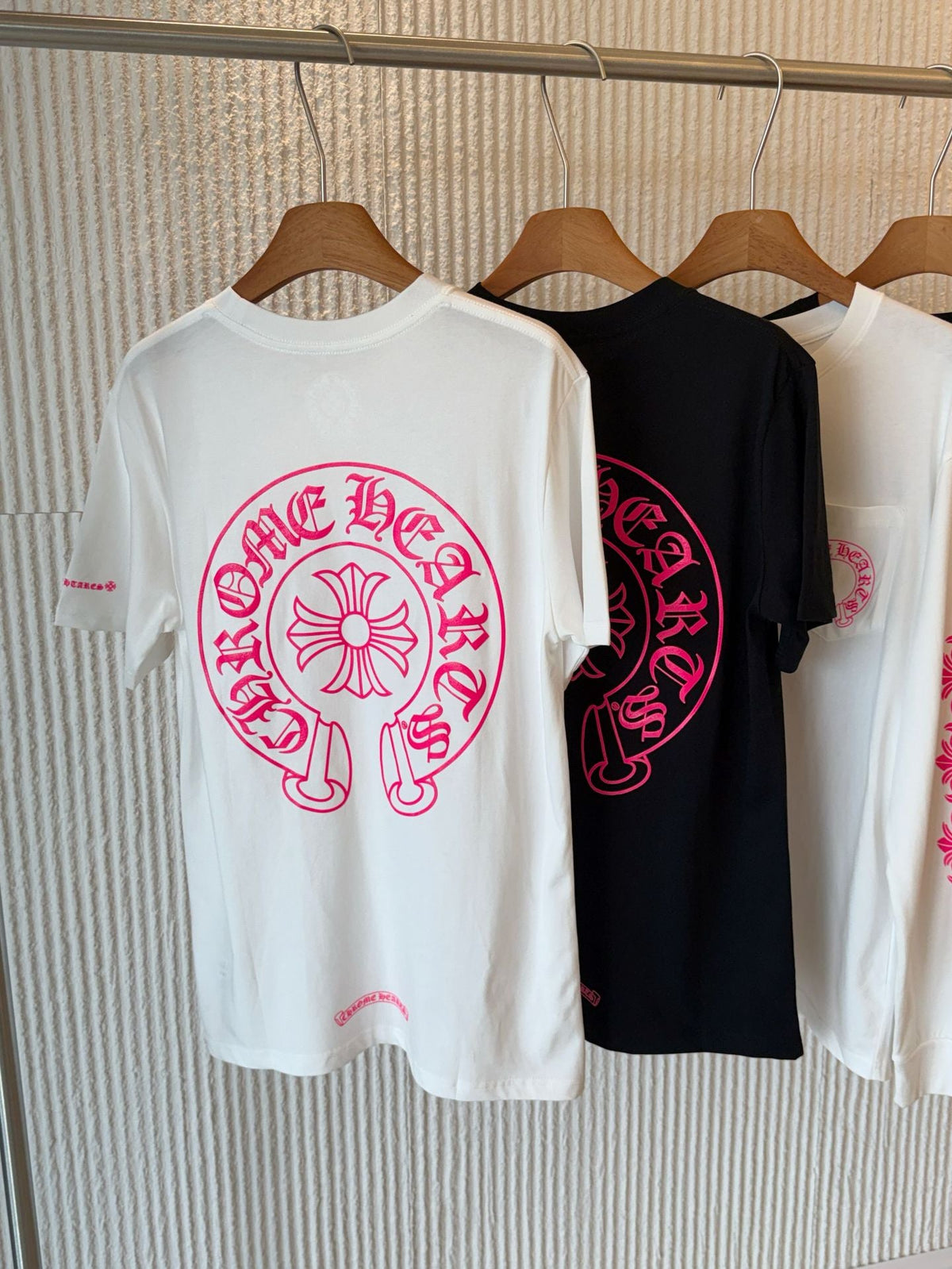 Chrome Hearts Pink Horseshoe Flower Sleeve Print T-Shirt