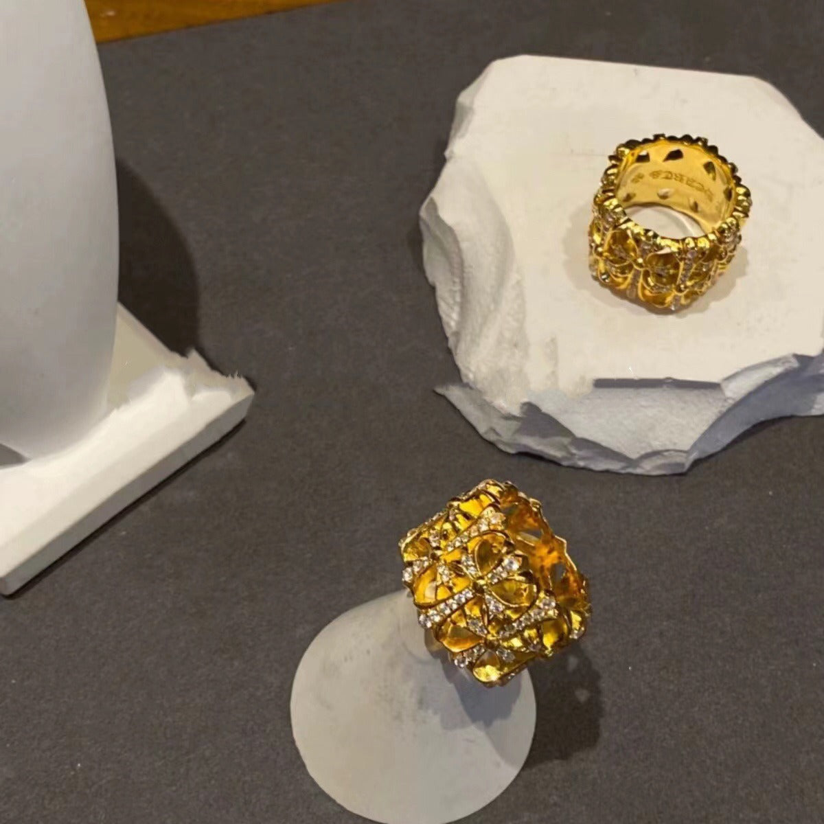 Chrome Hearts brick inlaid gold burial ring